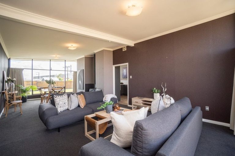 Photo of property in 754 Tremaine Avenue, Palmerston North, 4414