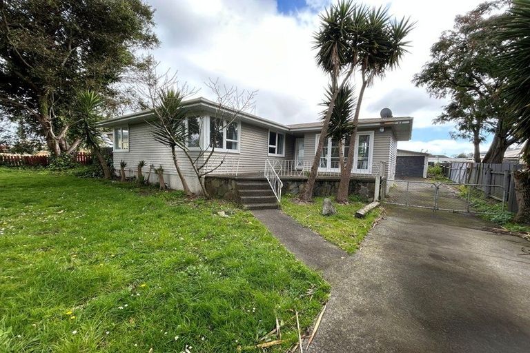Photo of property in 11 Eastburn Street, Papakura, 2110