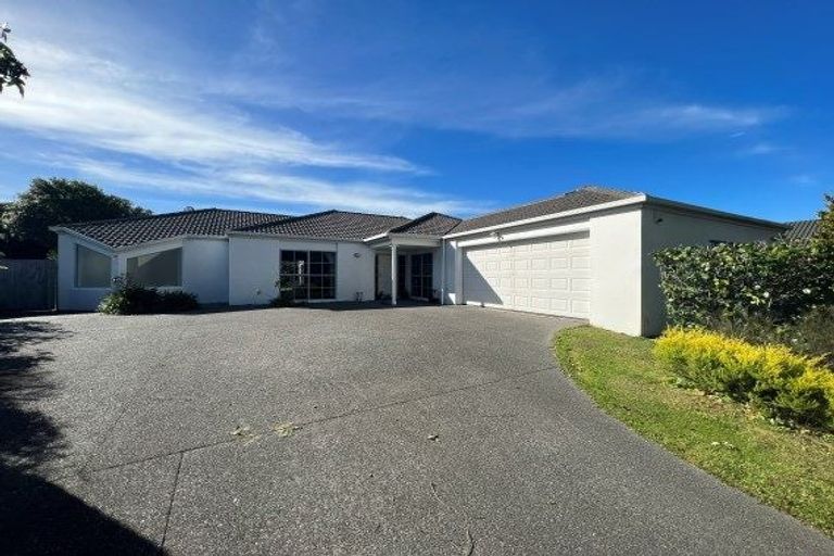 Photo of property in 47 Apsley Drive, Avonhead, Christchurch, 8042