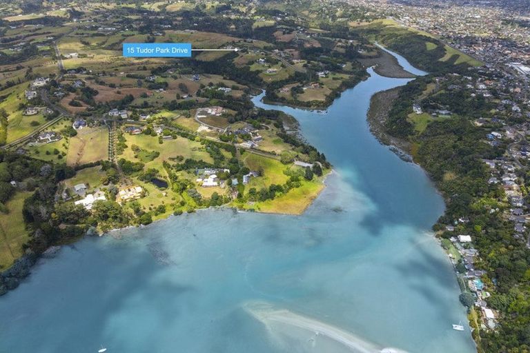 Photo of property in 15 Tudor Park Drive, Whitford, Howick, 2571