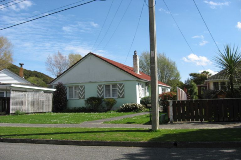 Photo of property in 247 Riverside Drive, Waterloo, Lower Hutt, 5011