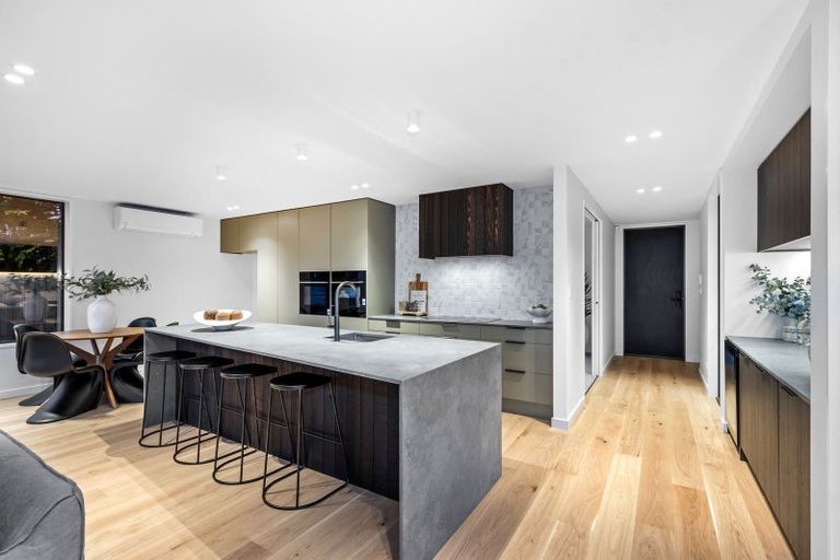 Photo of property in 2/105 Tomes Road, St Albans, Christchurch, 8052