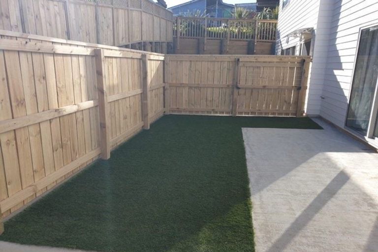 Photo of property in 5/20 Tawa Terrace, Tawa, Wellington, 5028