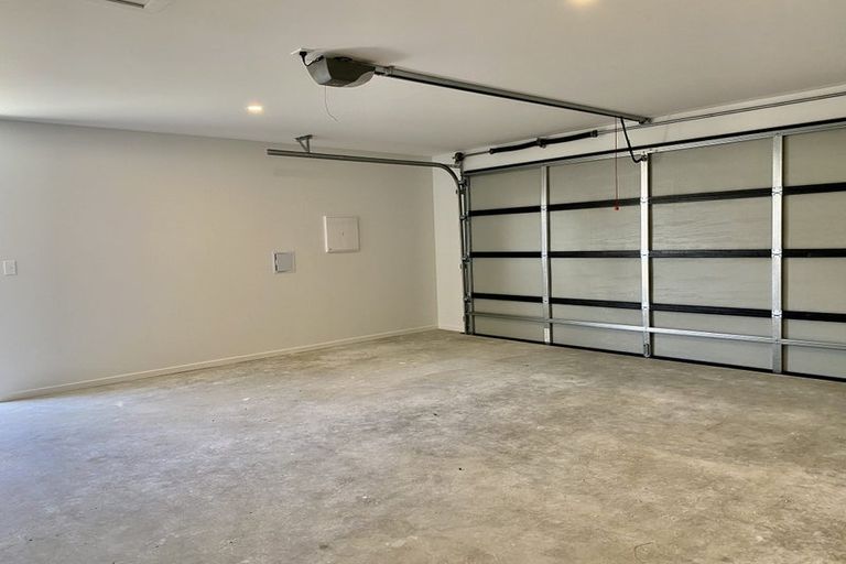 Photo of property in 26 Eileen Way, Rolleston, 7615