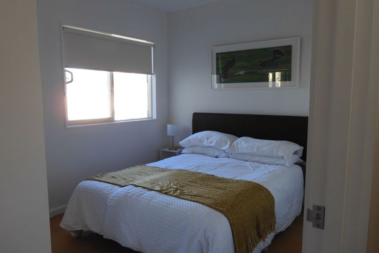Photo of property in De Vere Apartments, 2/23 Tennyson Street, Te Aro, Wellington, 6011