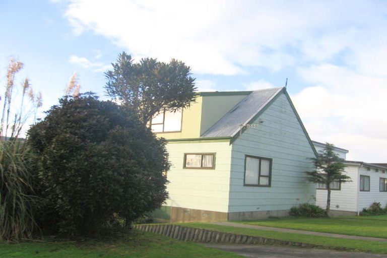 Photo of property in 79 Fyvie Avenue, Tawa, Wellington, 5028