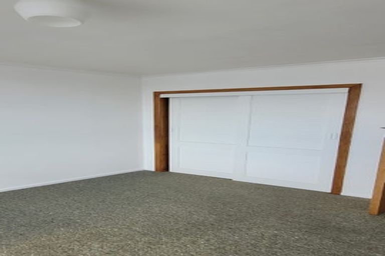 Photo of property in 8 Kitchener Terrace, Moturoa, New Plymouth, 4310