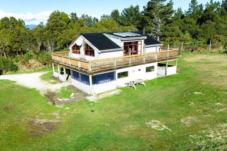Photo of property in 291 Tauranga Bay Road, Cape Foulwind, Westport, 7892