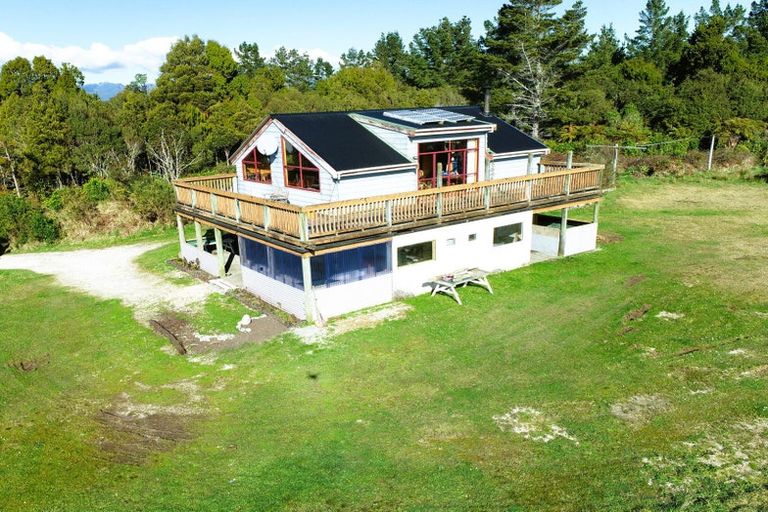 Photo of property in 291 Tauranga Bay Road, Cape Foulwind, Westport, 7892