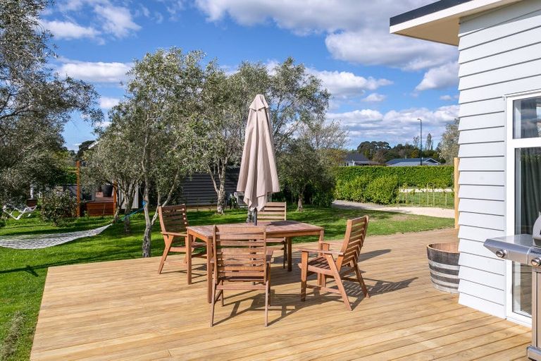 Photo of property in 20 Burgundy Drive, Martinborough, 5711