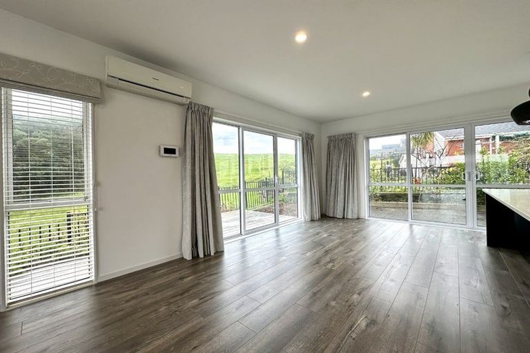 Photo of property in 9 Kaipuke Crescent, Gulf Harbour, Whangaparaoa, 0930