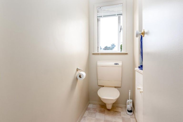 Photo of property in 29 Golf Road, New Lynn, Auckland, 0600