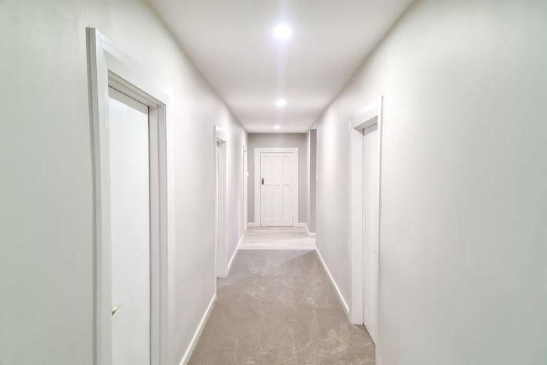 Photo of property in 100 High Street, Waimate, 7924