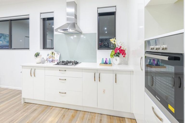 Photo of property in 246 Murphys Road, Flat Bush, Auckland, 2019