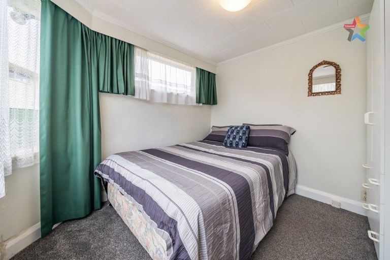 Photo of property in 60 Kairimu Street, Stokes Valley, Lower Hutt, 5019