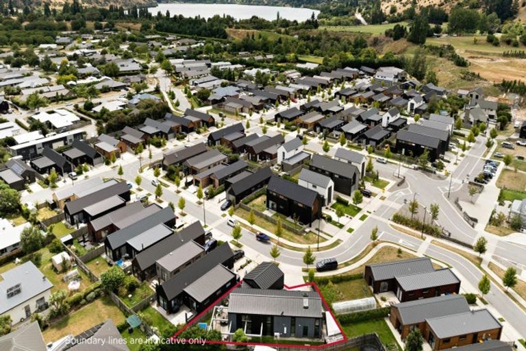 Photo of property in 14 Bellamore Street, Lake Hayes, Queenstown, 9304