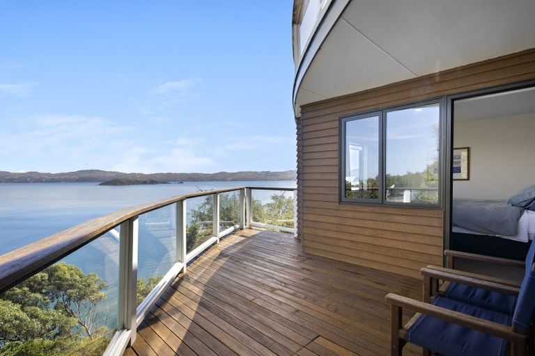 Photo of property in 55 Ferry Road, Days Bay, Lower Hutt, 5013