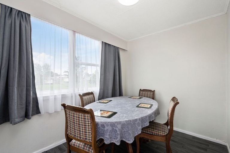 Photo of property in 211 Balmoral Drive, Tokoroa, 3420