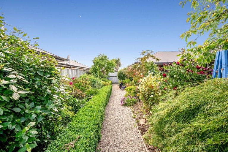 Photo of property in 79 Acacia Avenue, Rangiora, 7400