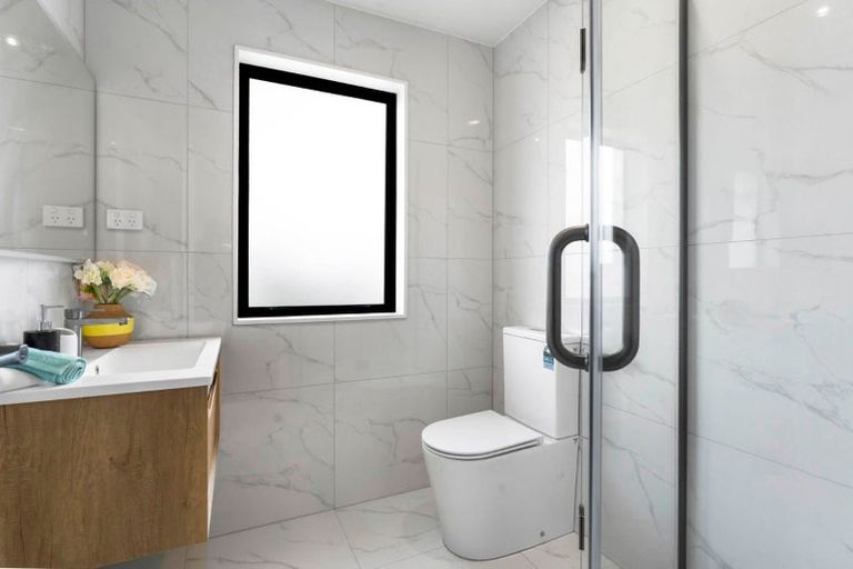 Photo of property in 3/42 Marvon Downs Avenue, Pakuranga Heights, Auckland, 2010