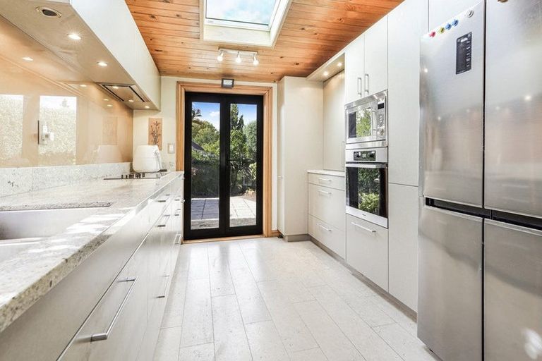 Photo of property in 32 Silva Crescent, Riverlea, Hamilton, 3216