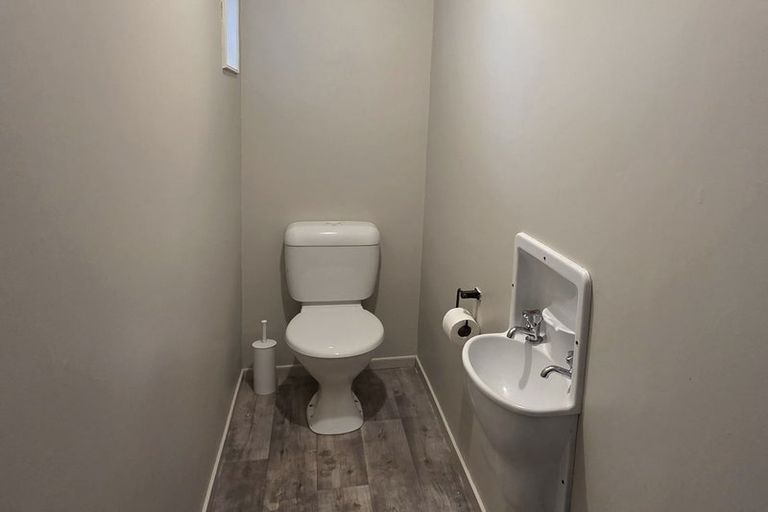 Photo of property in 18 Mercury Way, Whitby, Porirua, 5024