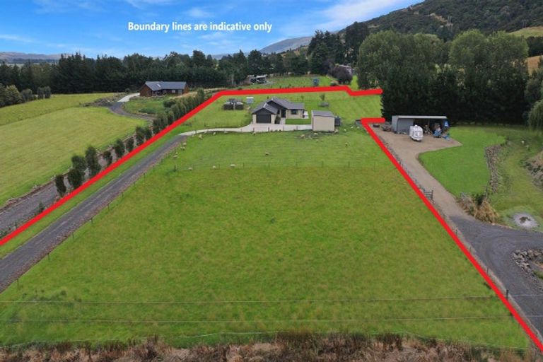 Photo of property in 30 Tara Hills Drive, North Taieri, Mosgiel, 9092