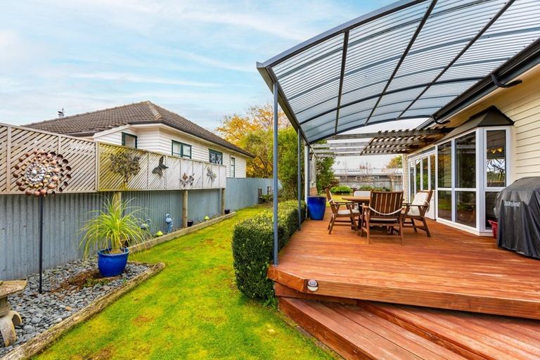 Photo of property in 16 Goodger Street, Waipukurau, 4200