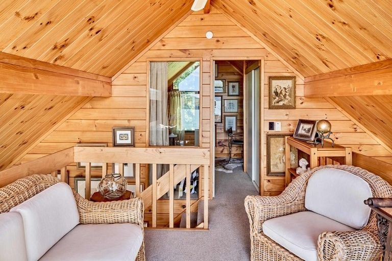 Photo of property in 41 Leeward Drive, Whitby, Porirua, 5024