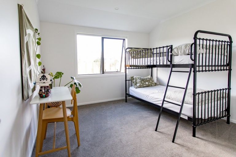 Photo of property in 60 Racecourse Road, Whitianga, 3510