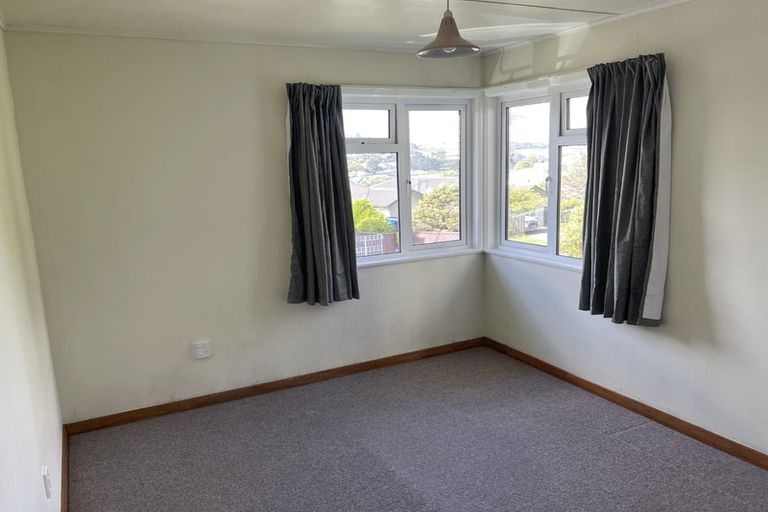 Photo of property in 12 Monowai Road, Johnsonville, Wellington, 6037