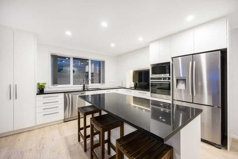 Photo of property in 29 Cavalli Road, Long Bay, Auckland, 0630