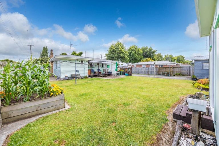 Photo of property in 64 Mardon Road, Enderley, Hamilton, 3214