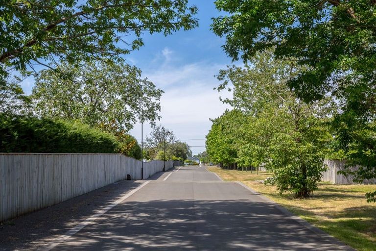 Photo of property in 9 Oates Place, Greytown, 5712