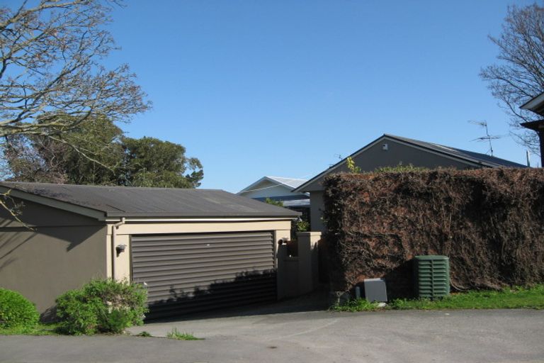 Photo of property in 16 Macmillan Avenue, Cashmere, Christchurch, 8022