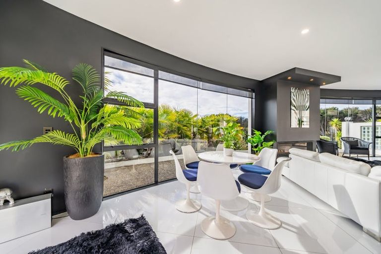 Photo of property in 1 Young Nicks Lane, Whitby, Porirua, 5024