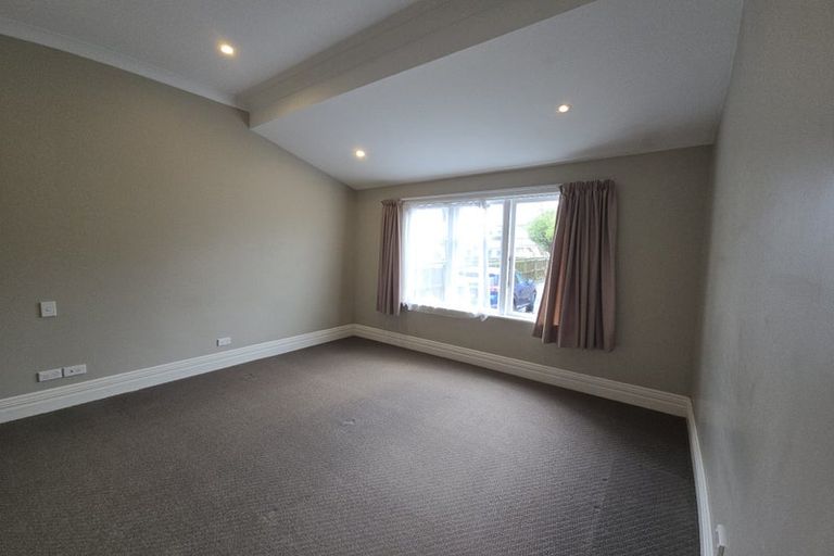 Photo of property in 17a Tama Street, Alicetown, Lower Hutt, 5010