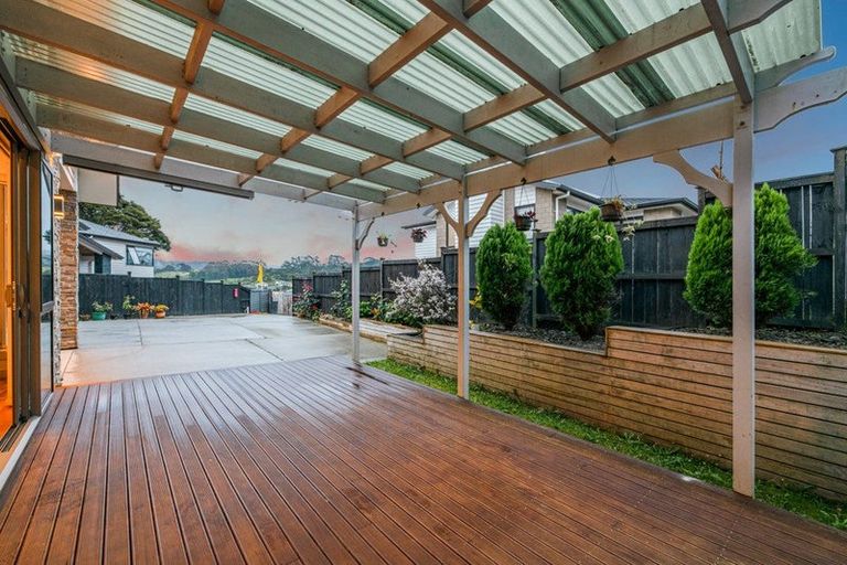 Photo of property in 120 San Valentino Drive, Henderson, Auckland, 0612