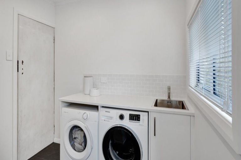 Photo of property in 1163 Devon Road, Bell Block, New Plymouth, 4373