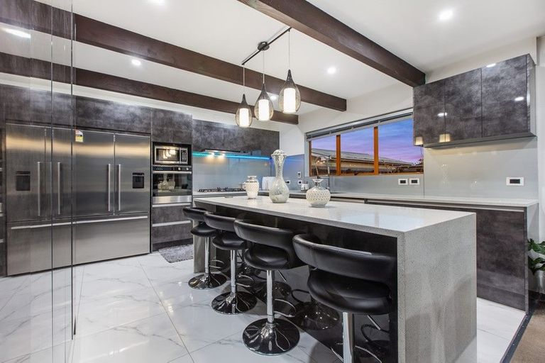 Photo of property in 18 Kohinoor Avenue, Mangere, Auckland, 2022