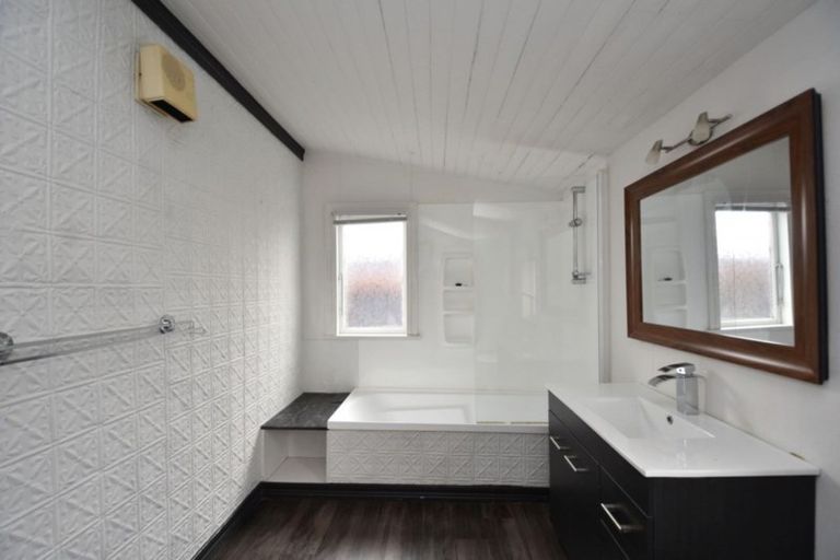 Photo of property in 5 Mary Street, Otautau, 9610