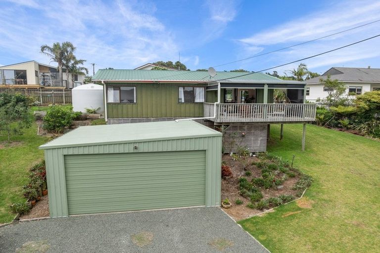 Photo of property in 12 Findlay Street, Mangawhai Heads, Mangawhai, 0505