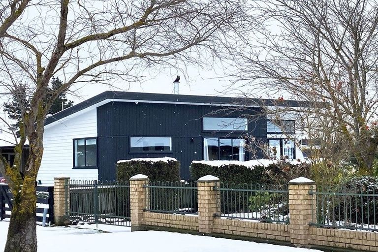 Photo of property in 37 Montrose Avenue, Culverden, 7392