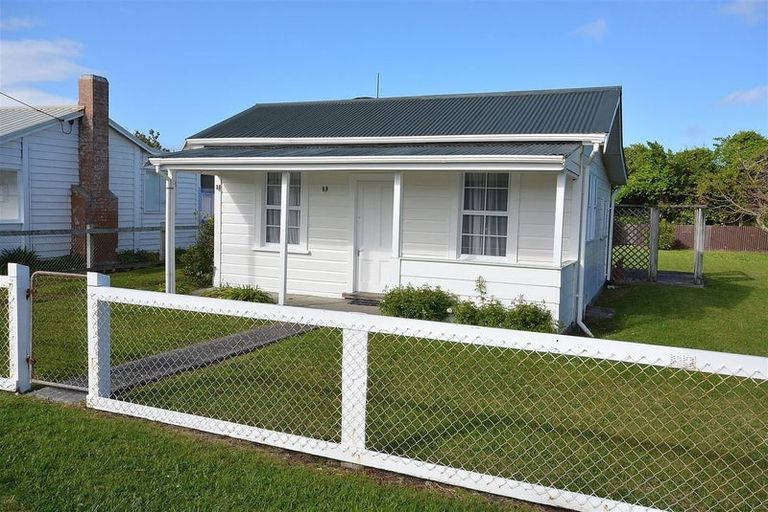 Photo of property in 26 Waimea Road, Waikanae Beach, Waikanae, 5036