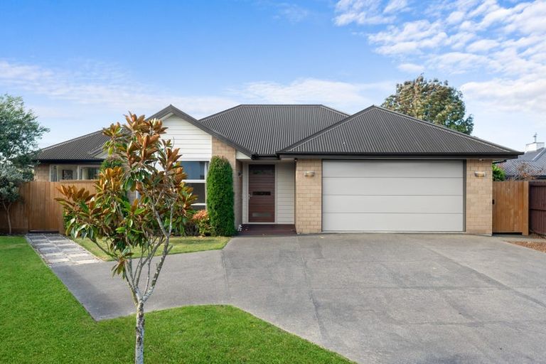 Photo of property in 16 Graycliffe Street, Halswell, Christchurch, 8025