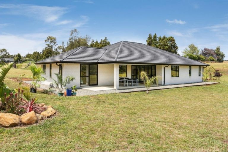 Photo of property in 199 Glenbrook Waiuku Road, Glenbrook, 2681
