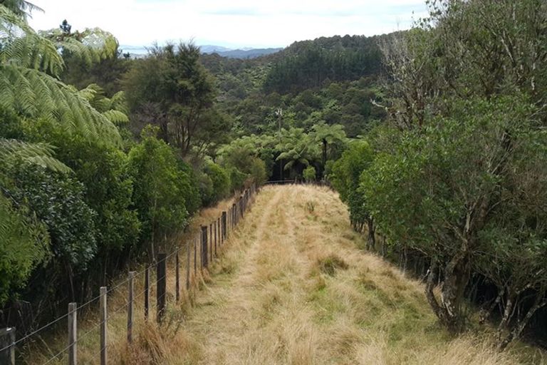 Photo of property in 422 Otau Mountain Road, Clevedon, 2585