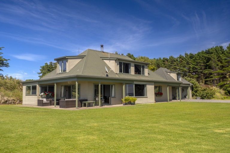 Photo of property in 166 Orui-riversdale Road, Riversdale Beach, Masterton, 5872