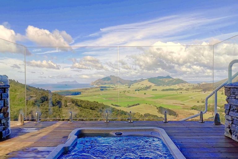 Photo of property in 114 Rarangi Heights, Parua Bay, 0192