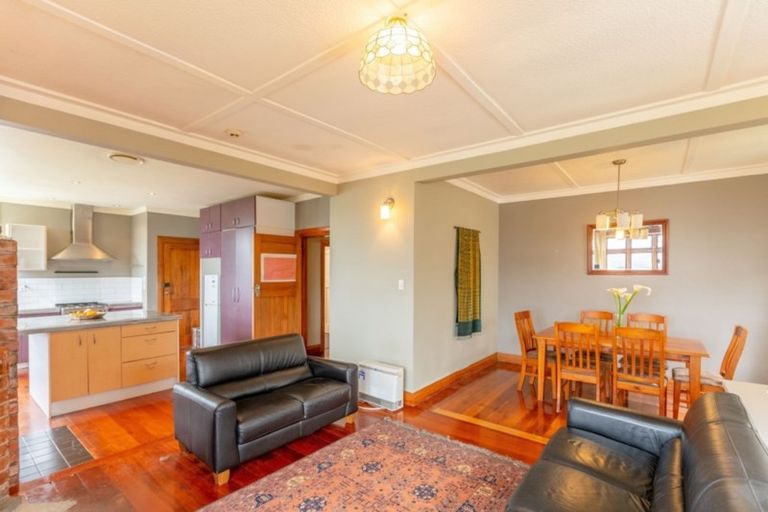 Photo of property in 19 Moffitt Street, Vogeltown, Wellington, 6021